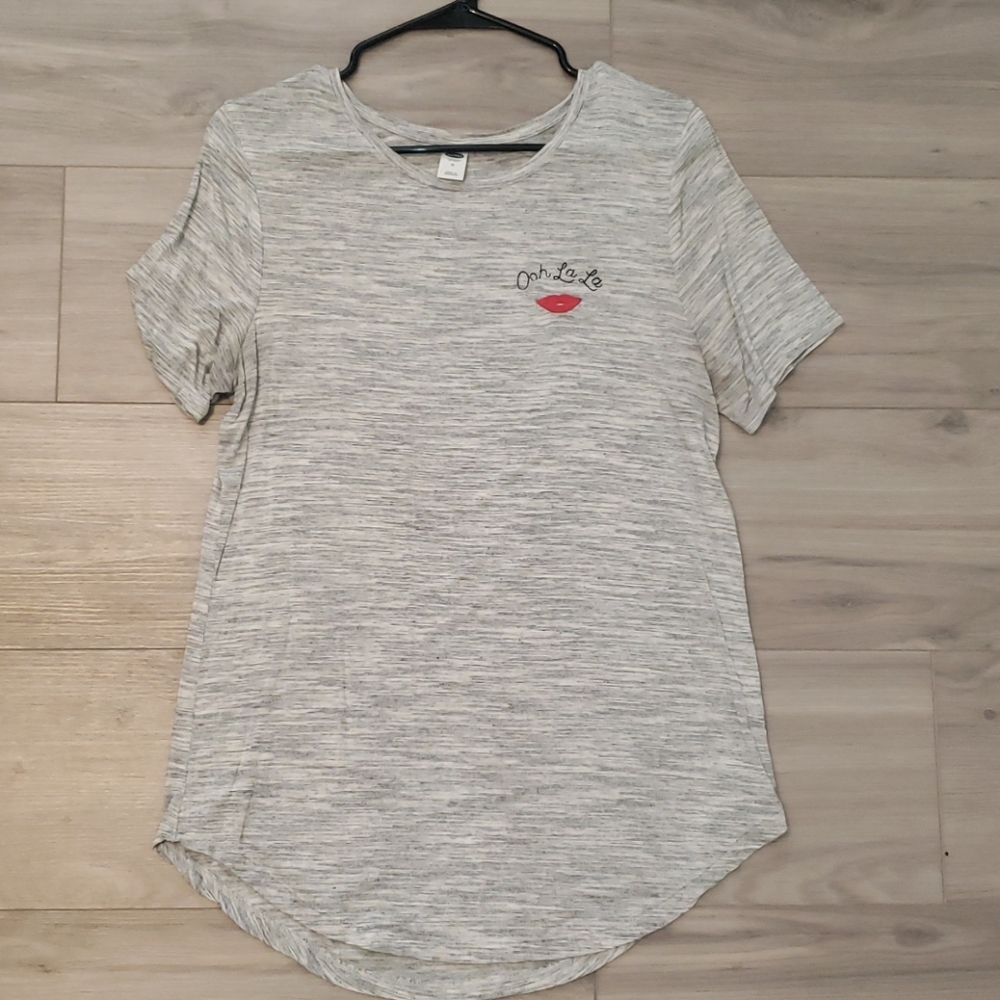 Ohh la la gray/ white t-shirt